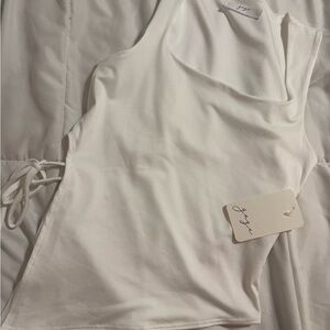 gaze White Women's Scoop Tank Top